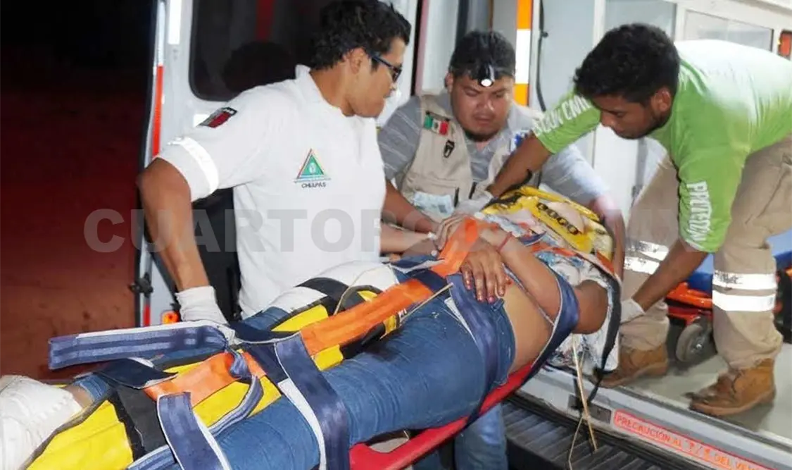 Teresa del Rosario “N” de 18 años de edad y José de Jesús “N”, de 21 años fueron trasladados a un hospital debido a las lesiones que presentaban en el cuerpo. Luis Castellanos /CP