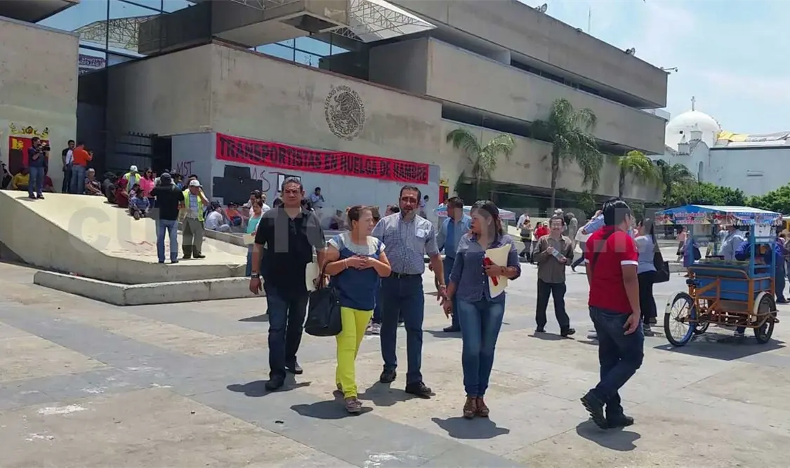 Miles participan en mega simulacro