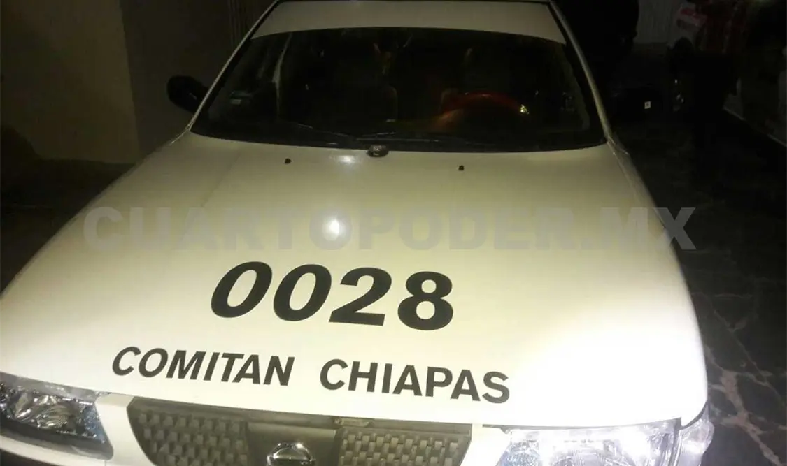Aseguran unidad de pasaje en su modalidad de taxi y al conductor durante un operativo. Flor Cordero / CP