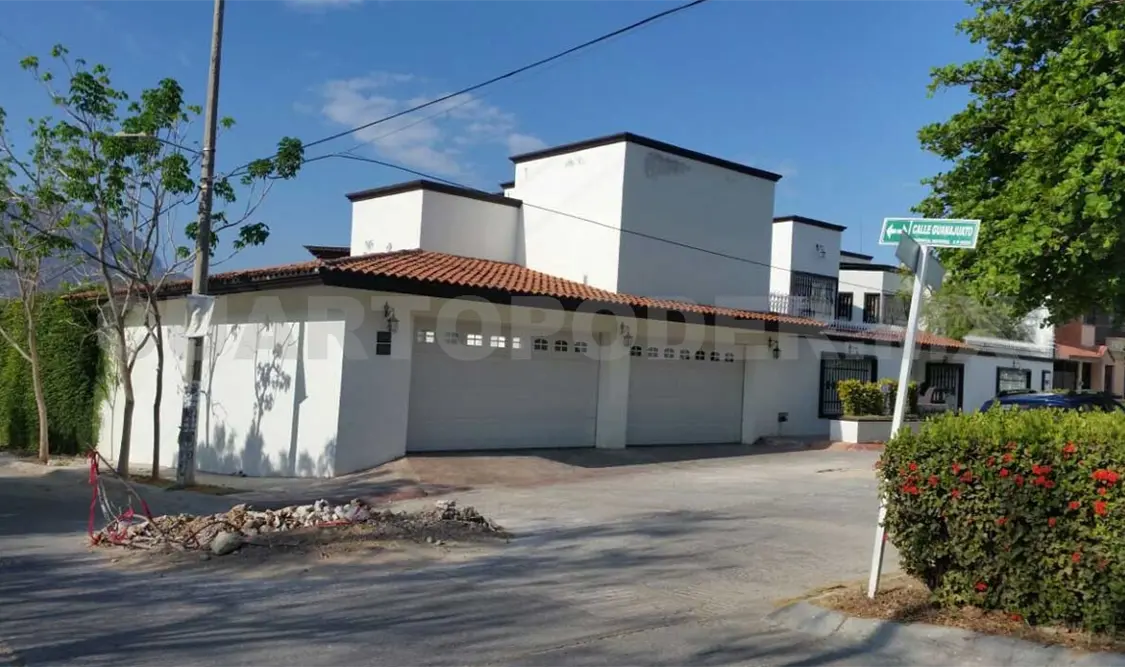 Calles intransitables en Residencia Hacienda