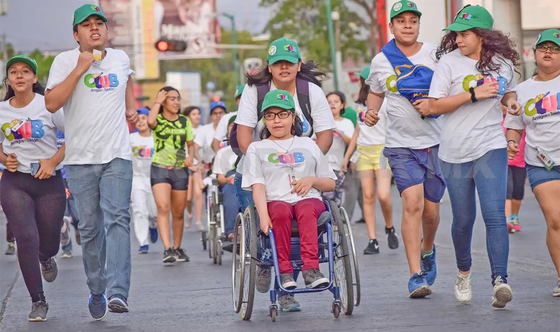 Tuxtla, de pie por niños y niñas del CRIT