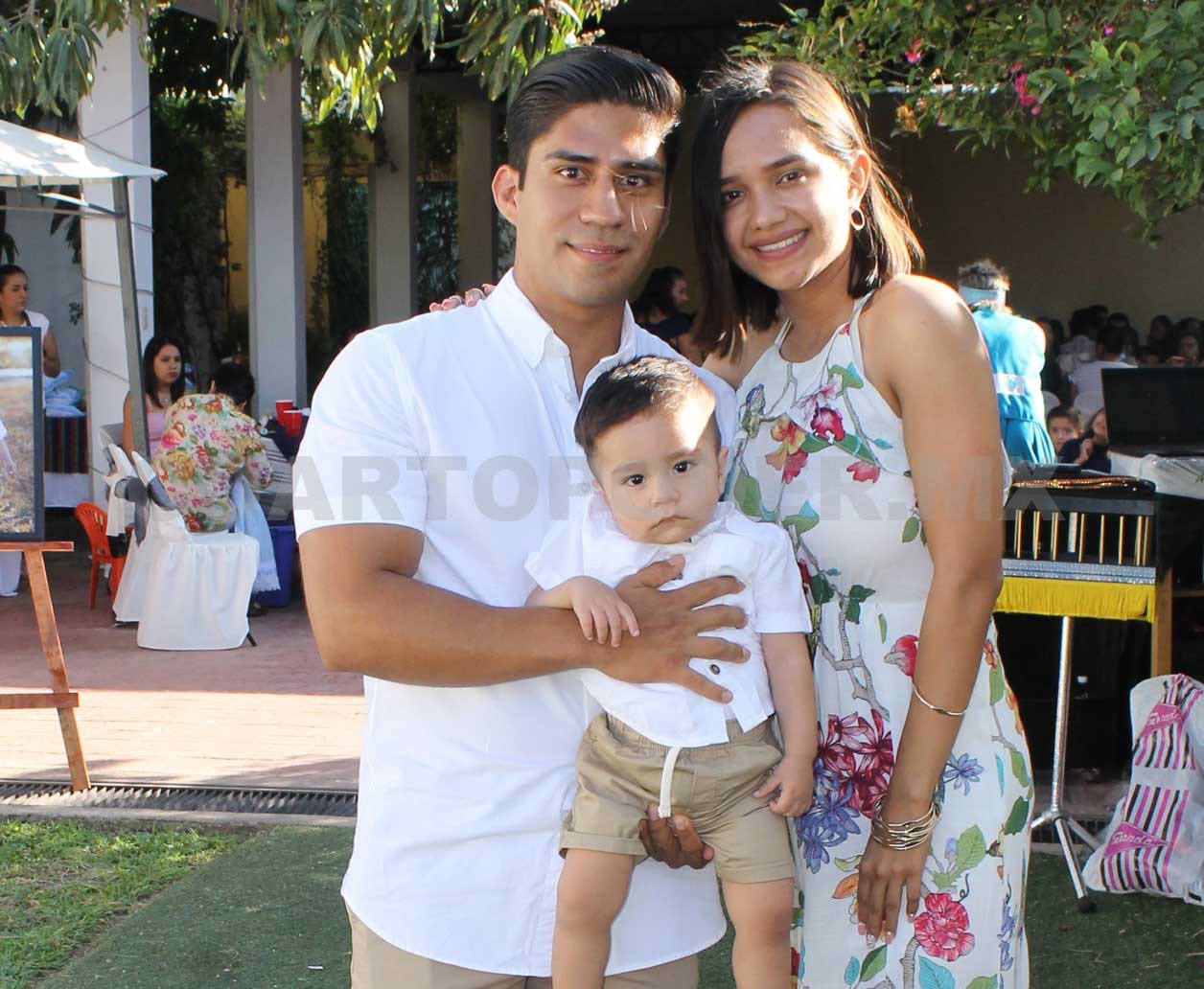 José Miguel recibió las aguas bautismales