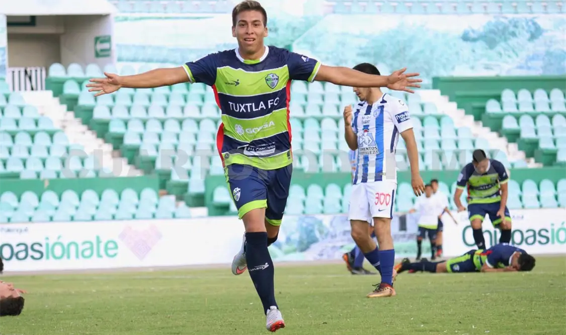 Tuxtla golea FC y mantiene liderato