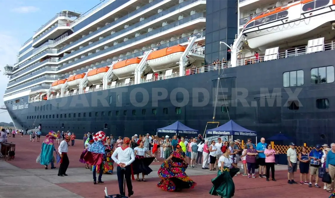 Llega Crucero MS Westerdam a Puerto Chiapas