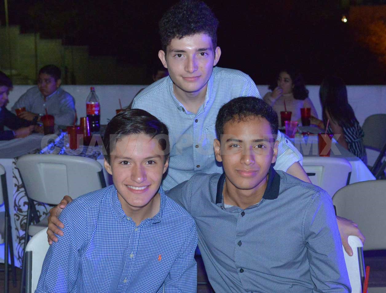 Mathiue celebró con sus amigos