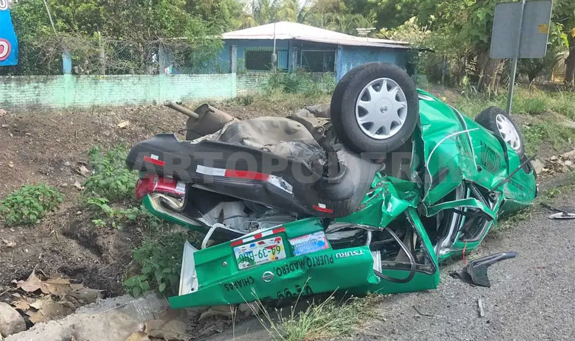 Dos lesionados en accidente carretero