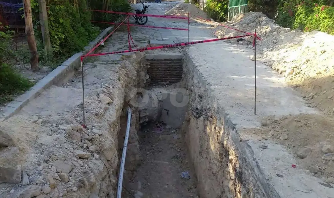 Vecinos paran una obra del Smapa