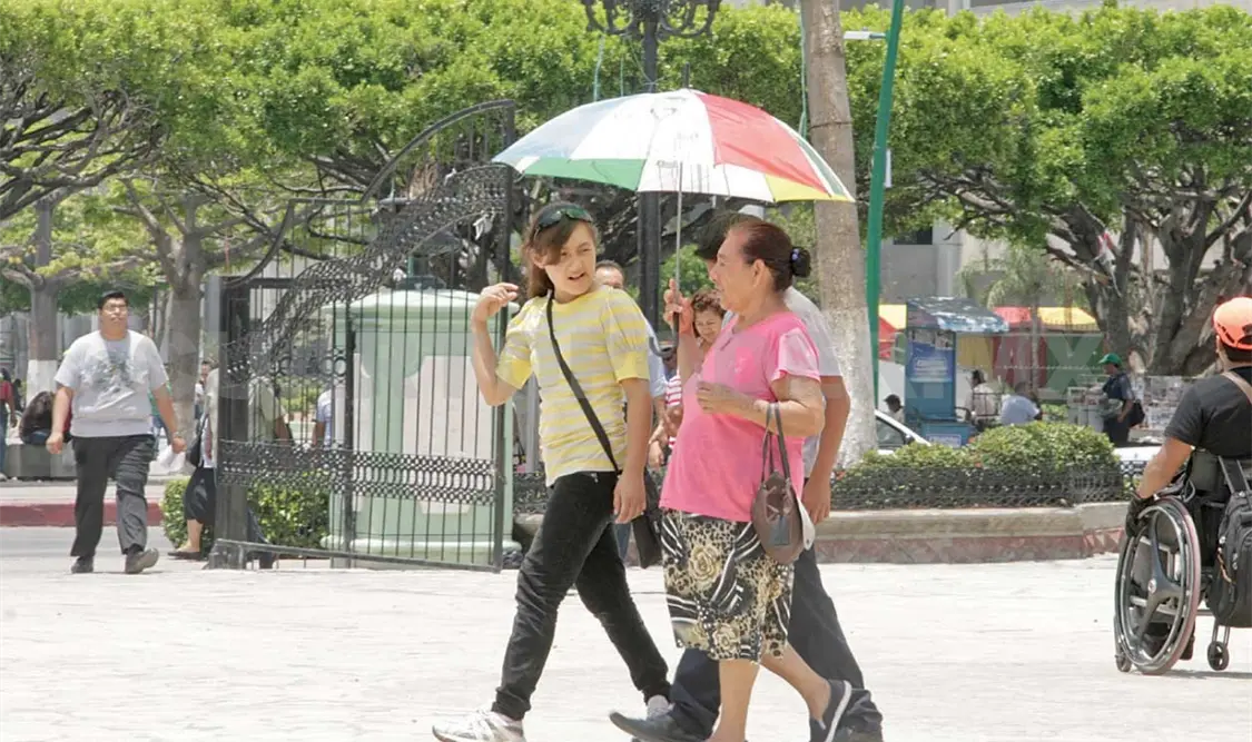 Ola de calor elevará la máxima a los 43 grados