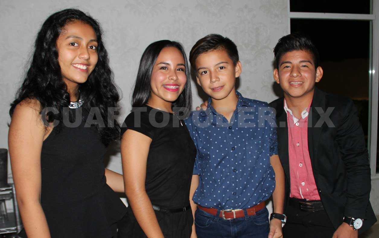 Sus dulces XV años