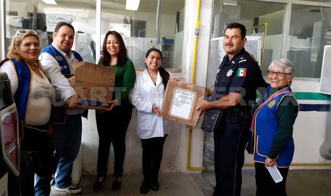 Entregan donaciones médicas a hospitales