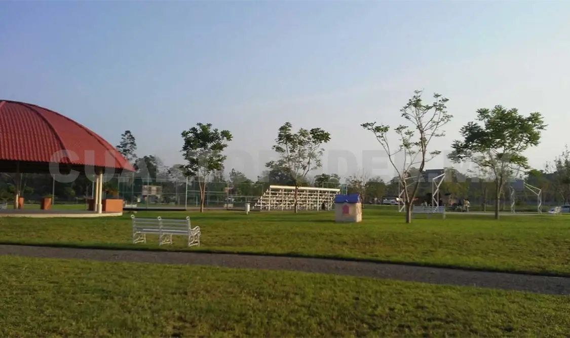 Se ahorcó en las gradas de una cancha de Tenis