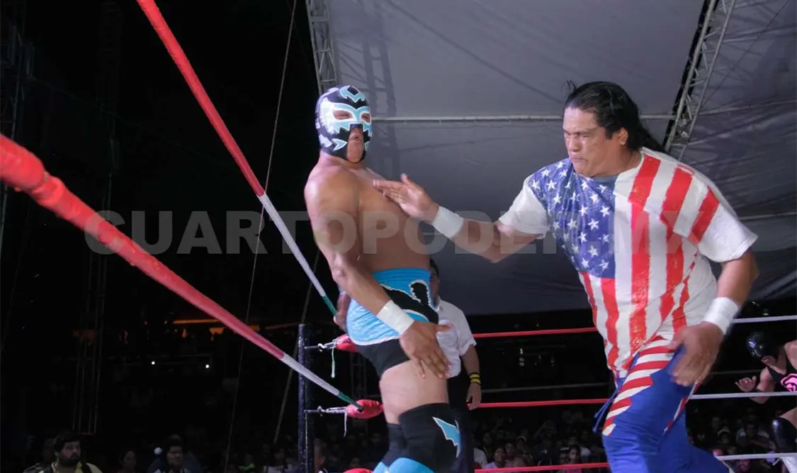 Capitán Furia, listo para exponer su cabellera