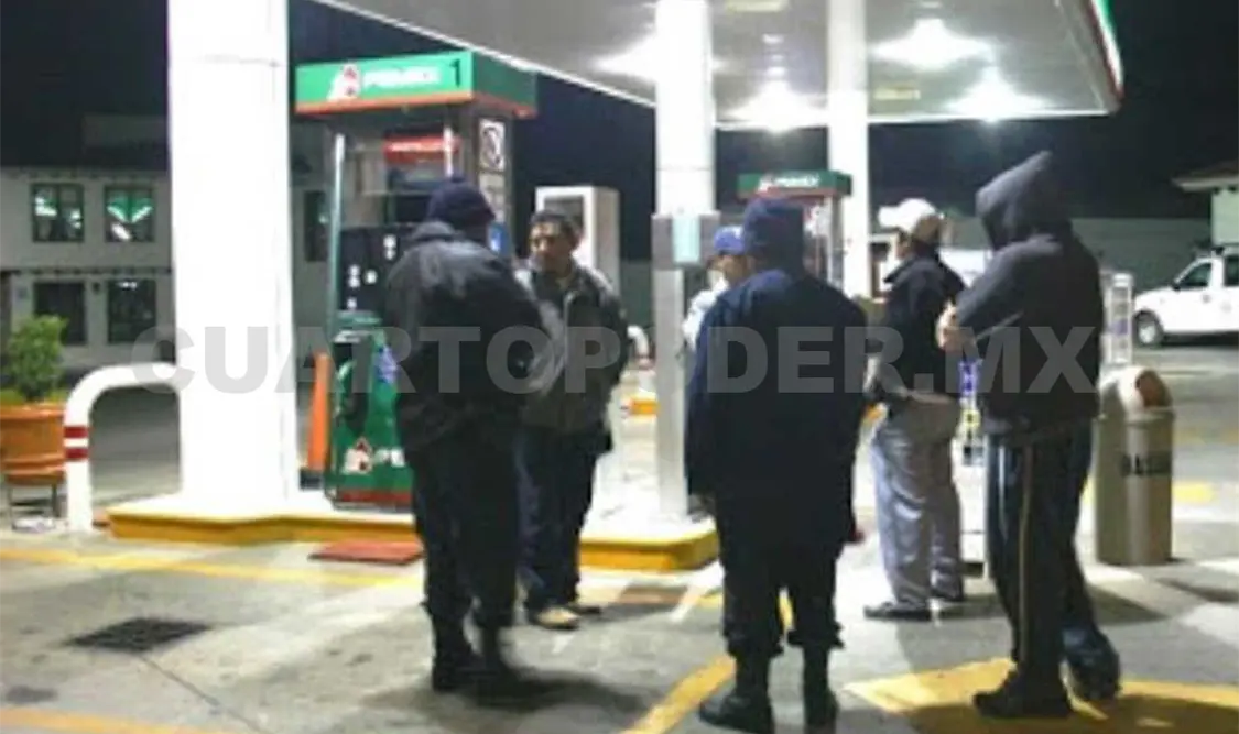 Armados se llevan 450 mil pesos de gasolinera