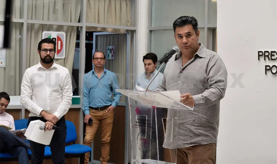 Falso que se pidan “moches” para autorizar licencias