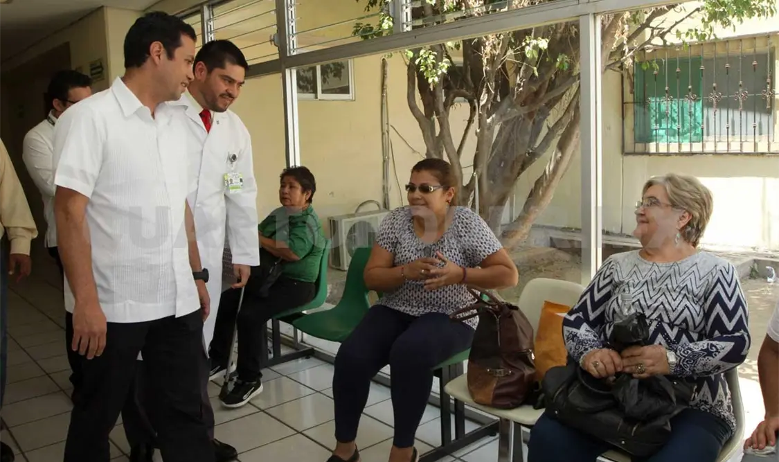 Titular del IMSS recorre clínicas en Chiapas