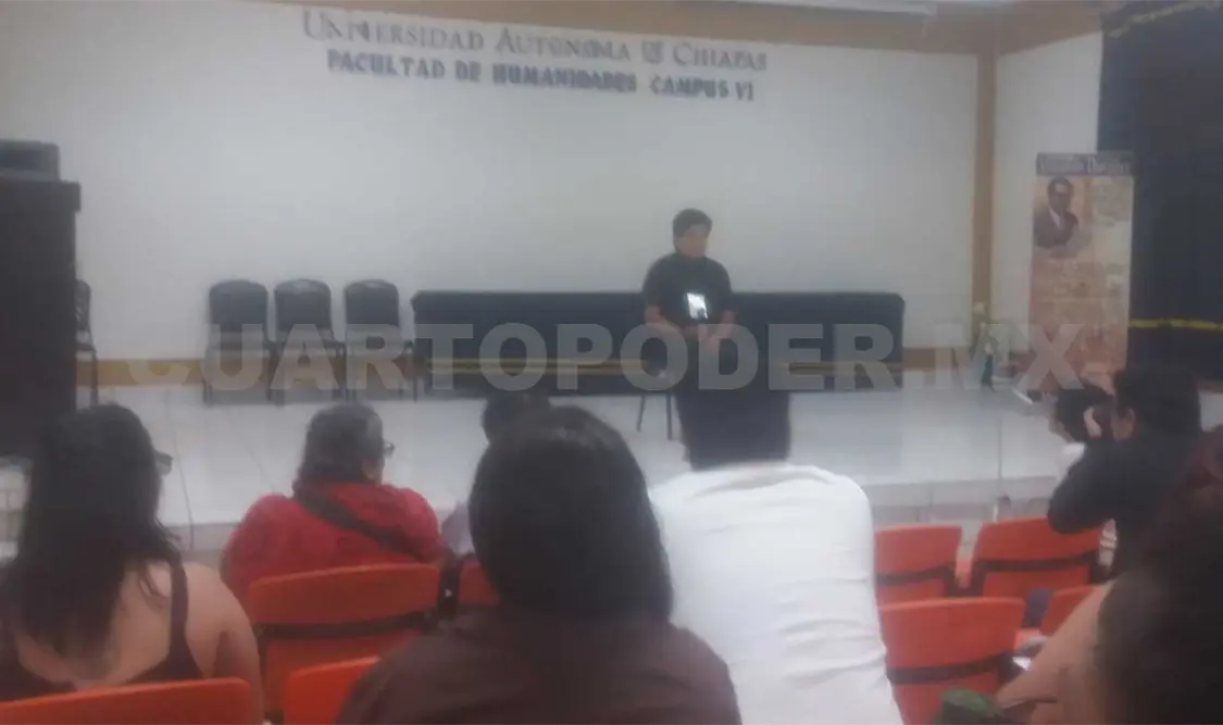 En la mesa testimonial sobre Armando Duvalier. Cortesía