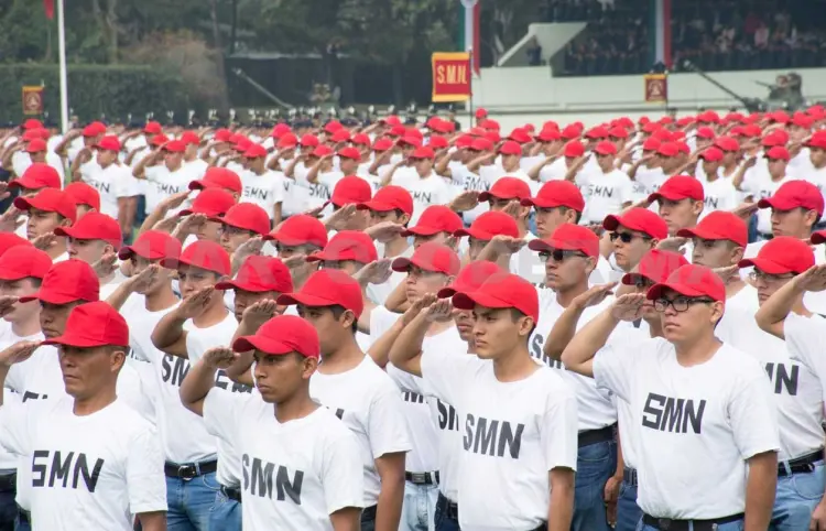 Avalan prohibición de servicio militar a menores