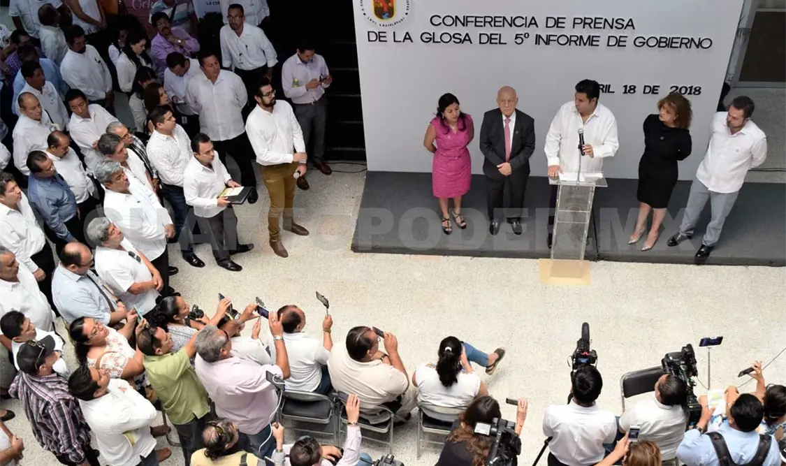 Sancionan a más de tres mil funcionarios
