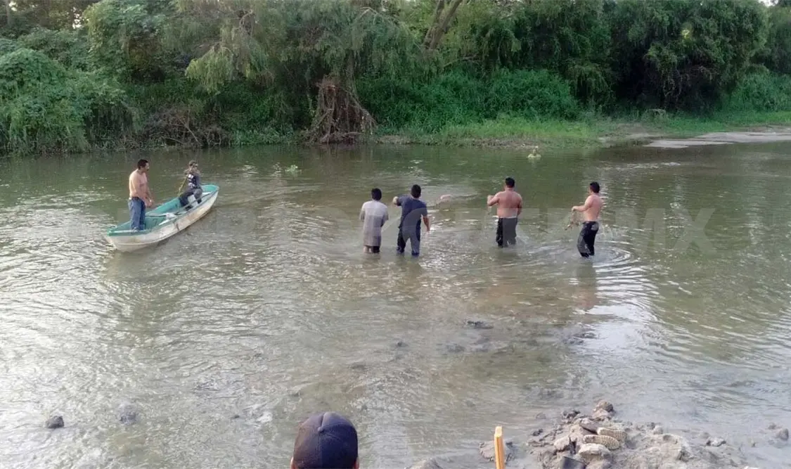 Mueren dos bañistas en la poza de un río