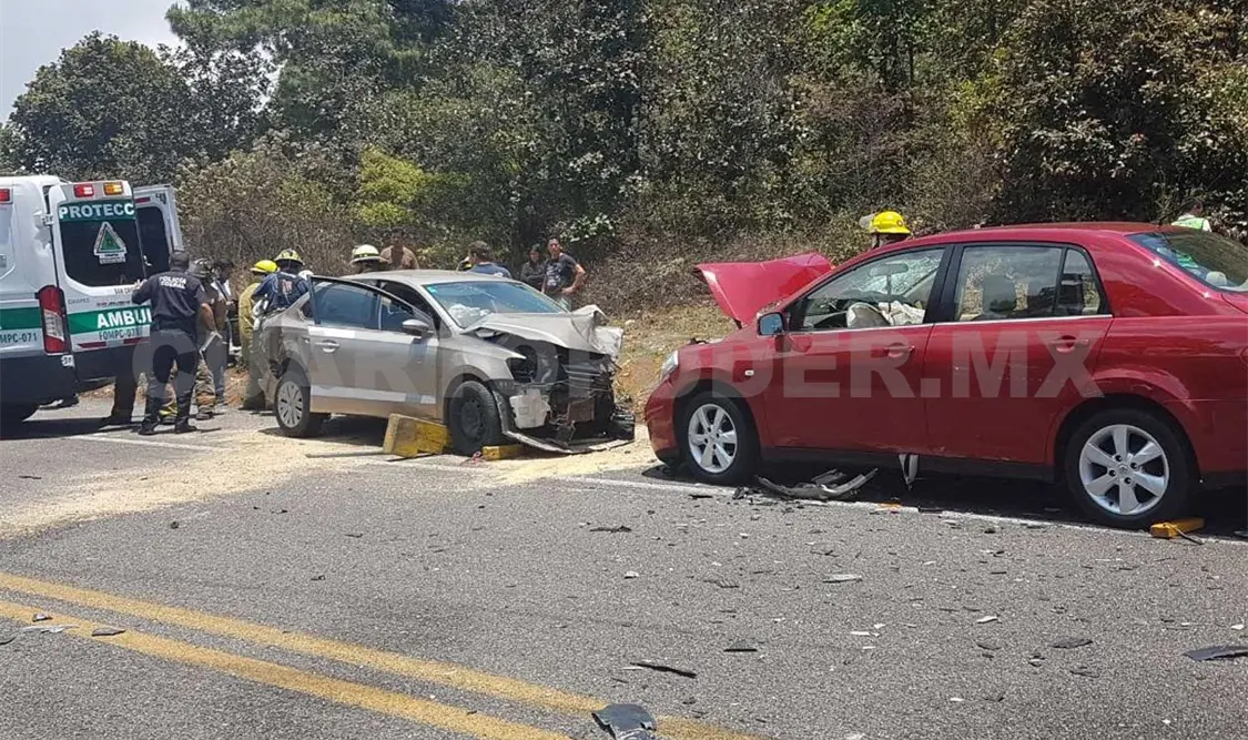 Tres vehículos se vieron implicados en el accidente múltiple ocurrido durante la mañana del sábado sobre el kilómetro 42. Flor Cordero / CP