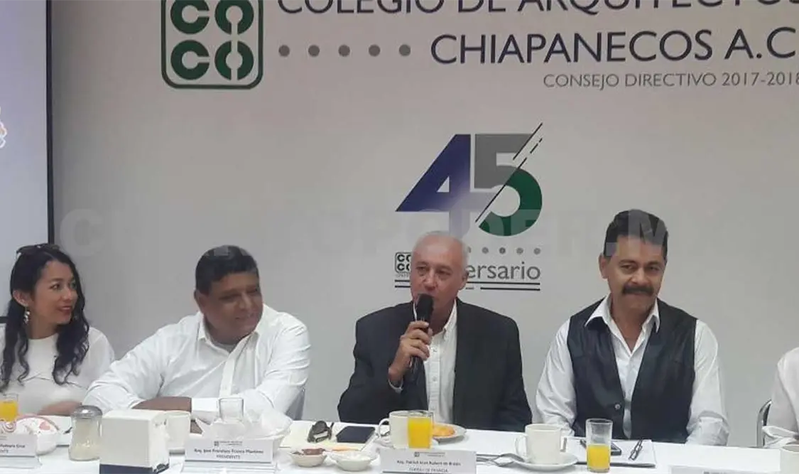 Preocupa certeza jurídica y Estado de Derecho a arquitectos