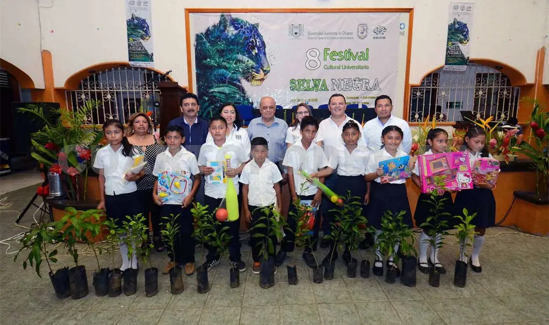 Se realiza con éxito Festival Cultural