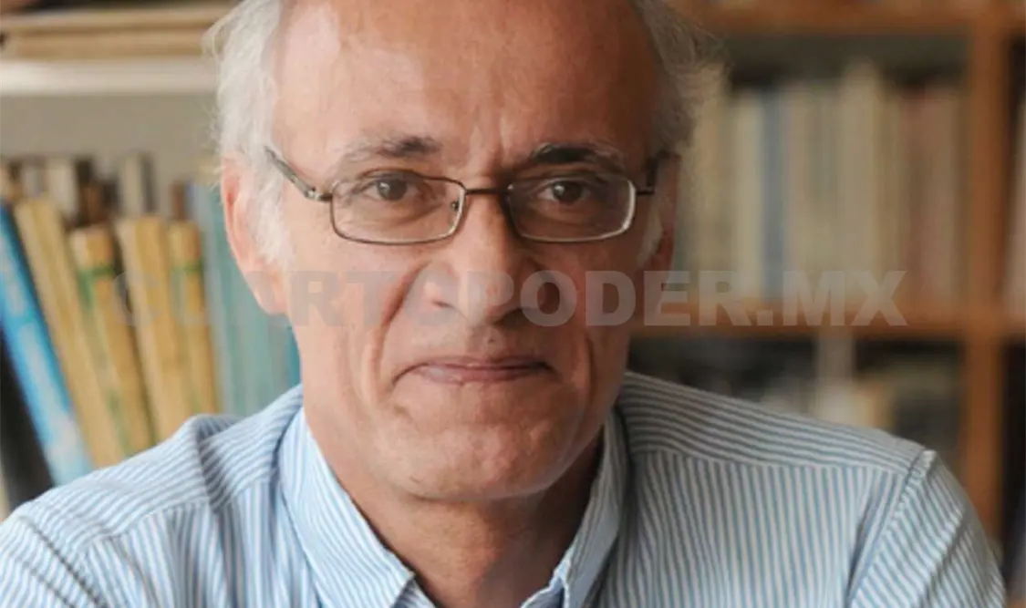 Francisco Hinojosa expresa que desde que comenzó a escribir para el público infantil se ha transformado. Cortesía