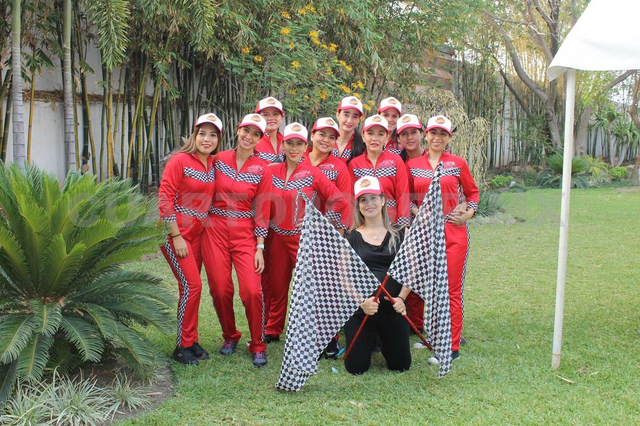 Mamás celebraron a sus peques