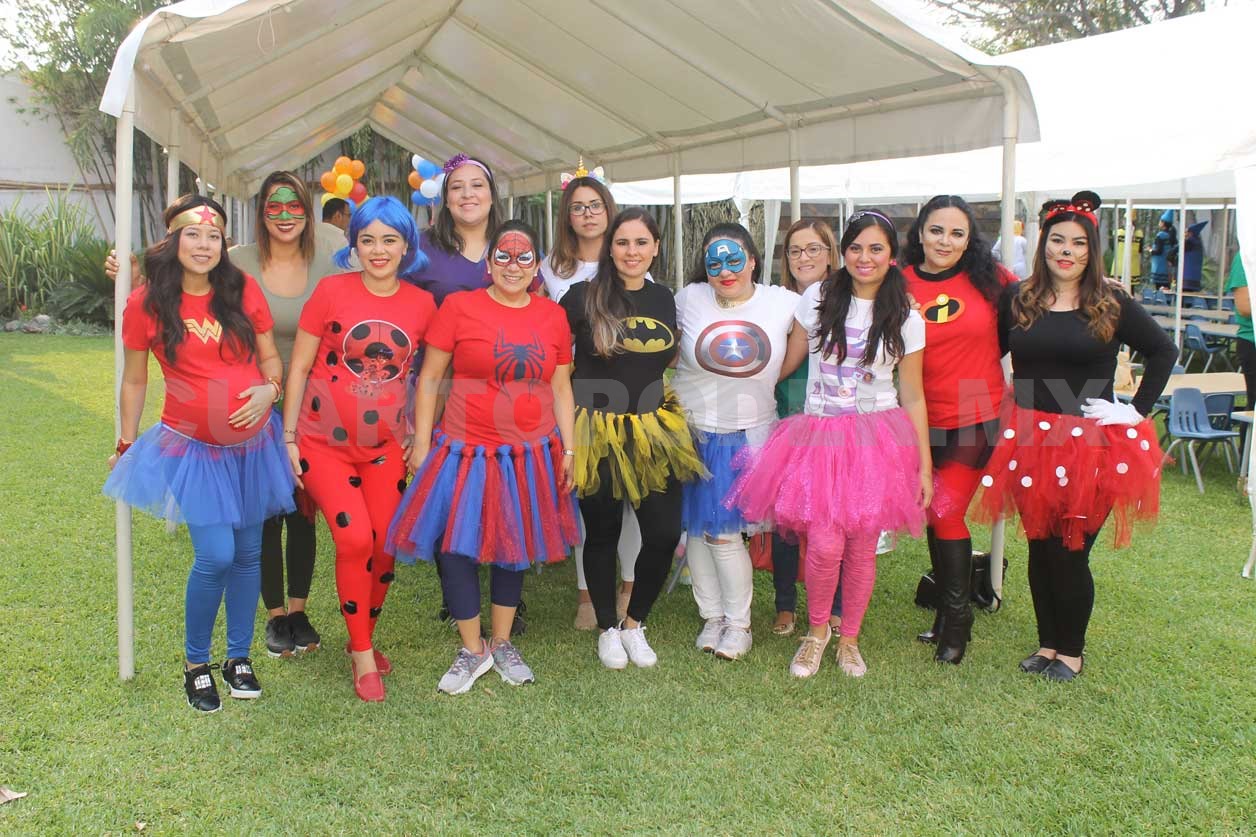 Mamás celebraron a sus peques