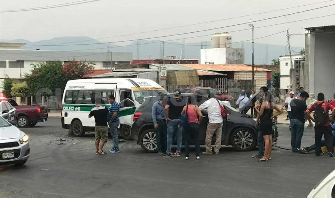 Colectivazo deja seis personas lesionadas