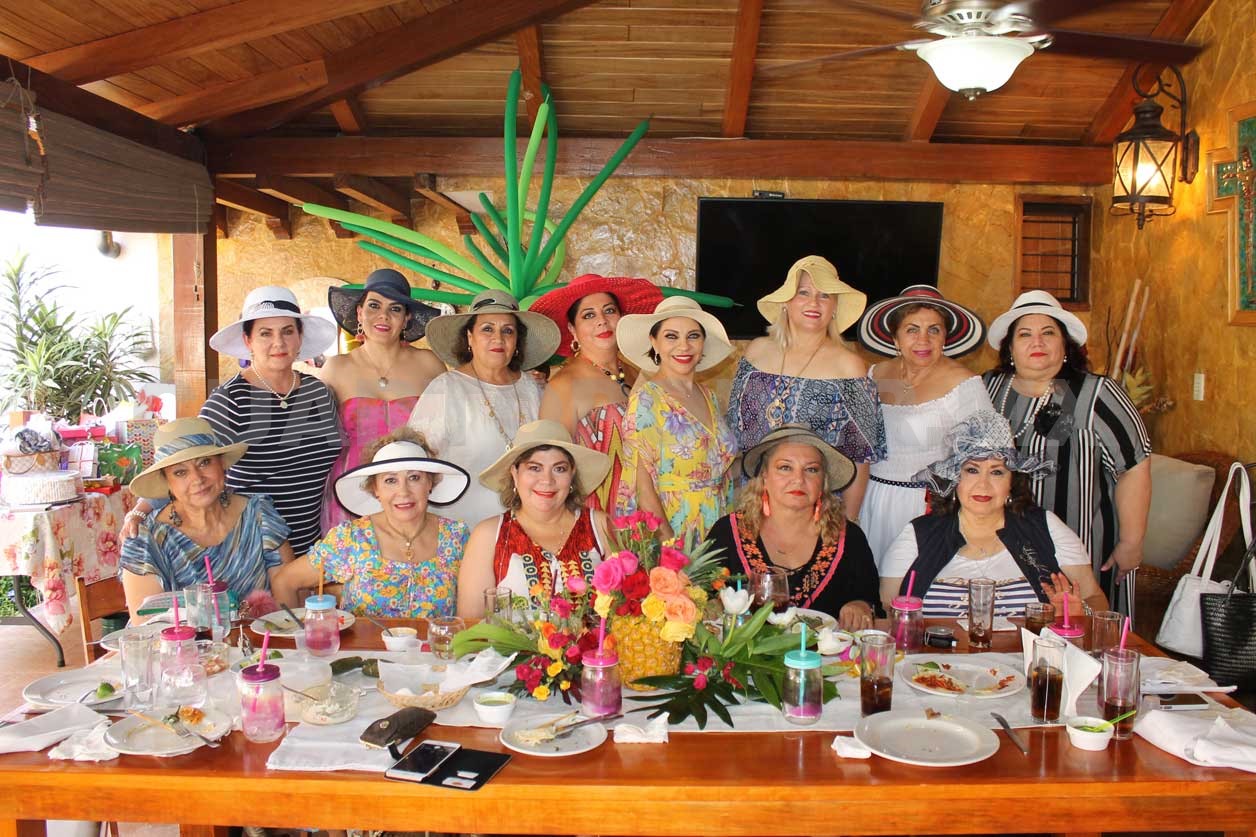 Gran fiesta para Gladys