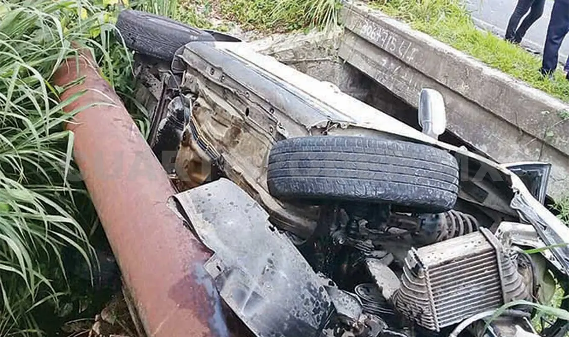 En el accidente resultó lesionada la persona que viajaba en la silla de copiloto del Jetta. CP