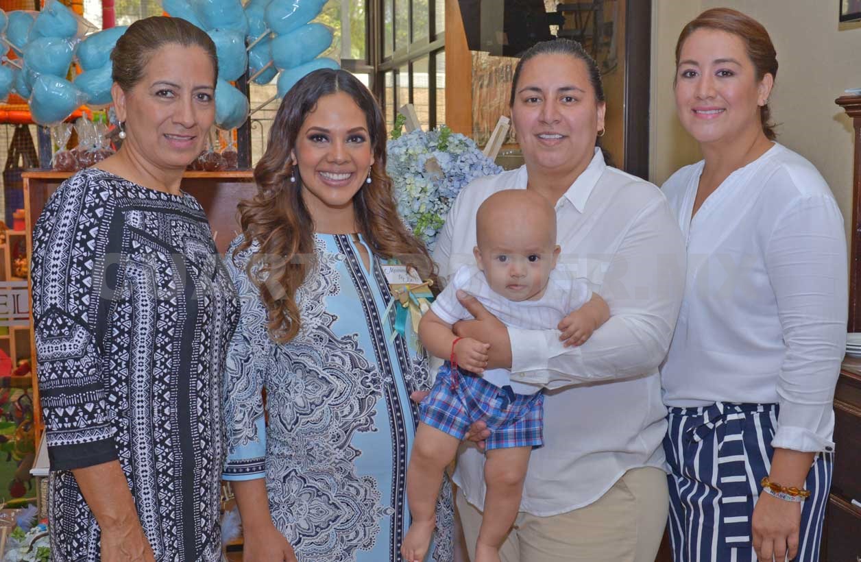 Gaby espera a su primer bebé