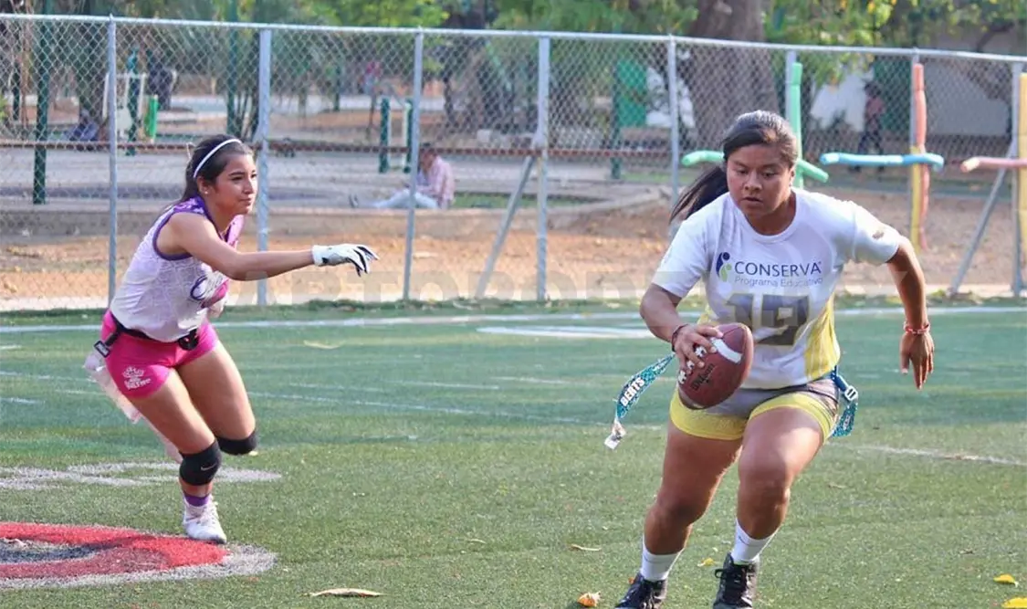 Queens vs Mustangs engalanan la fecha 12