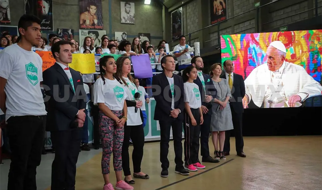 Papa recomienda a jóvenes “arriesgar” con prudencia