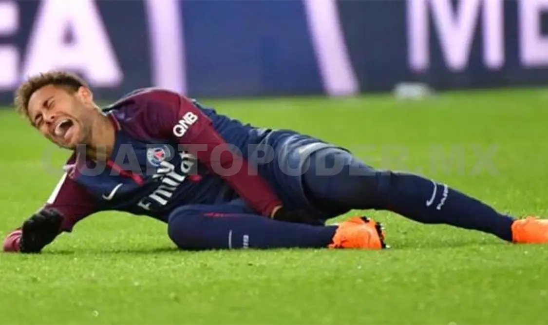 La autorización fue dada después de que el médico de la selección brasileña sometió a Neymar a una serie de exámenes junto con los médicos del PSG francés. Cortesía