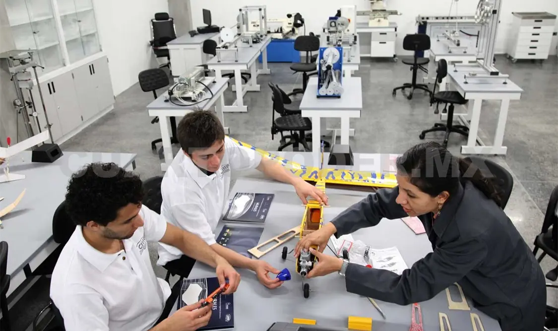 Certificado, 25% de carreras de ingeniería en México