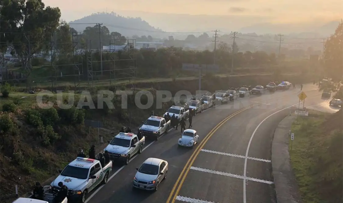 Policías desalojan al FNLS por bloquear carretera