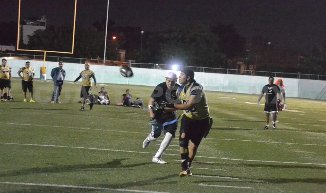 Se juegan las semifinales de juveniles