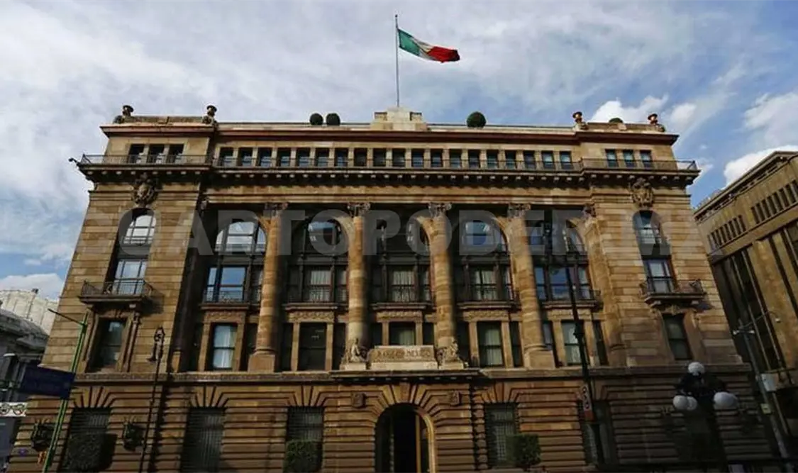 Banxico deja sin cambio tasa de referencia