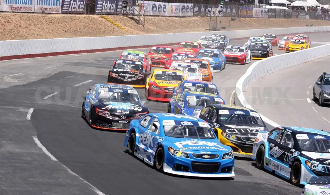 Rubén Rovelo conquista Nascar de Chihuahua