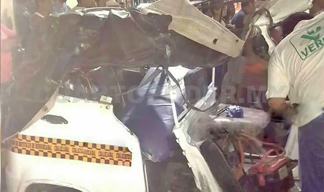 Dos lesionados en accidente de mototaxi y una camioneta