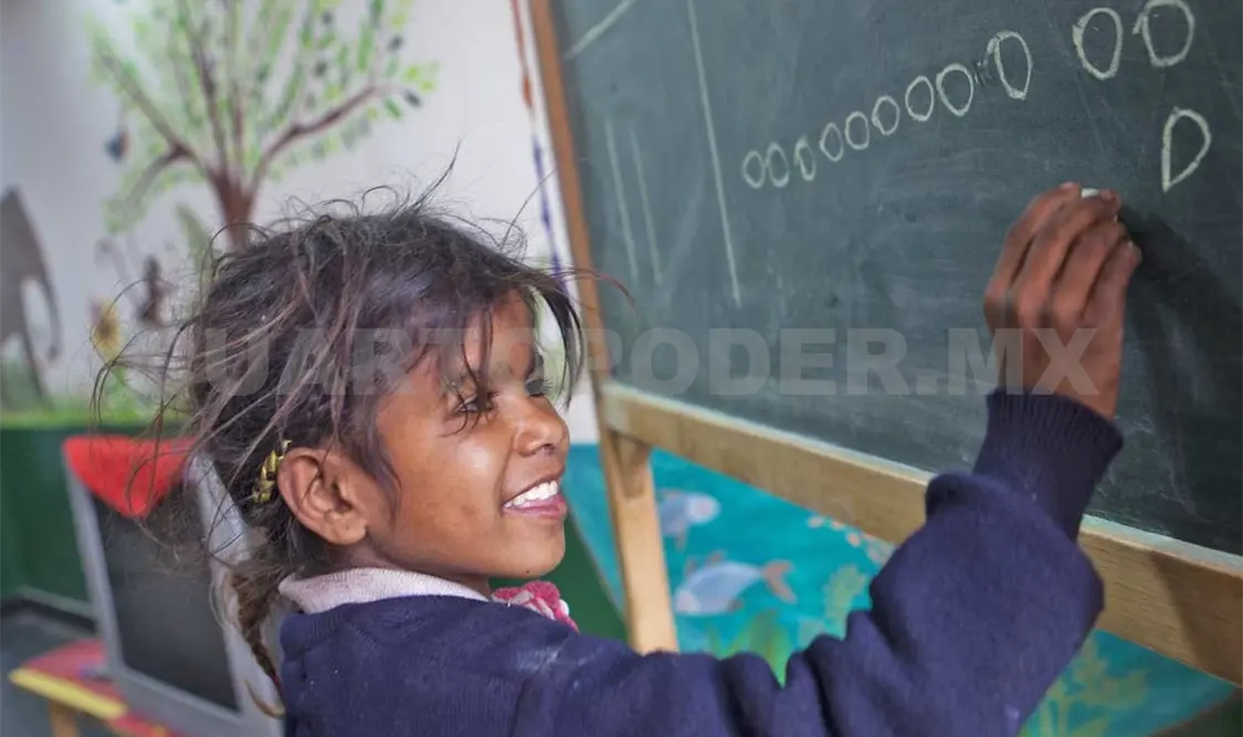 Las plataformas tienen una buena dosis de retórica y pobres proyectos educativos. Agencias