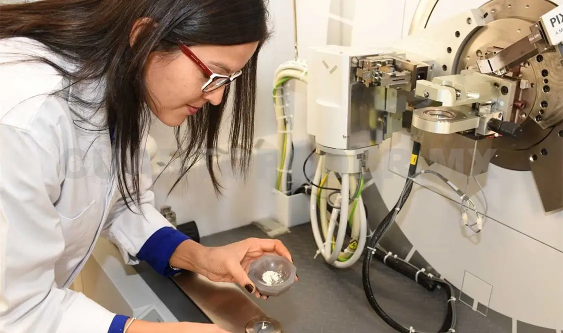 Es necesario aumentar la participación de las mujeres en la productividad científica. Agencias