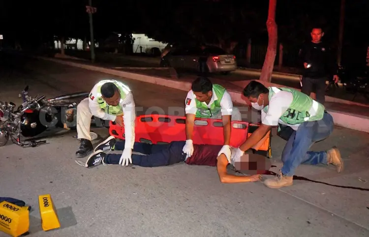Motociclista con lesiones graves al ser atropellado