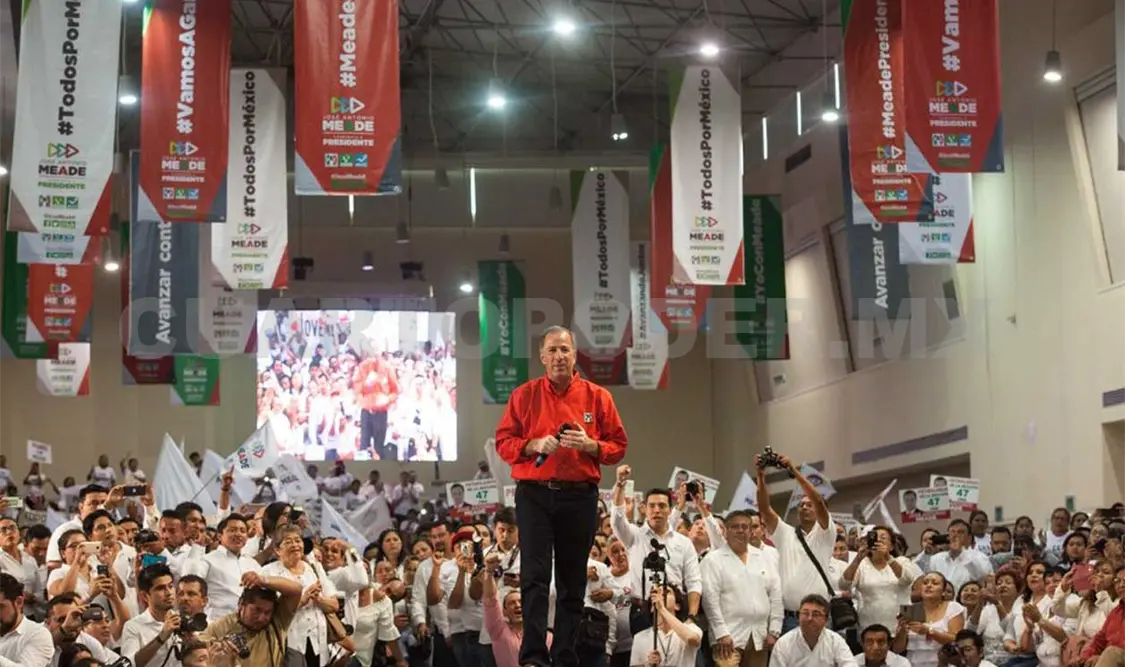 Meade ofrece aumentar pensiones a adultos mayores
