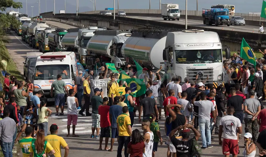 Pérdidas por huelga llegan a mil 800 mdd