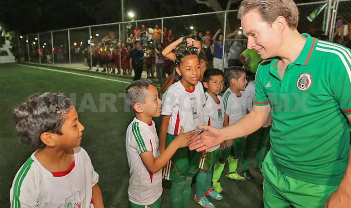 En Chiapas, más deporte y menos tabaquismo: Manuel Velasco