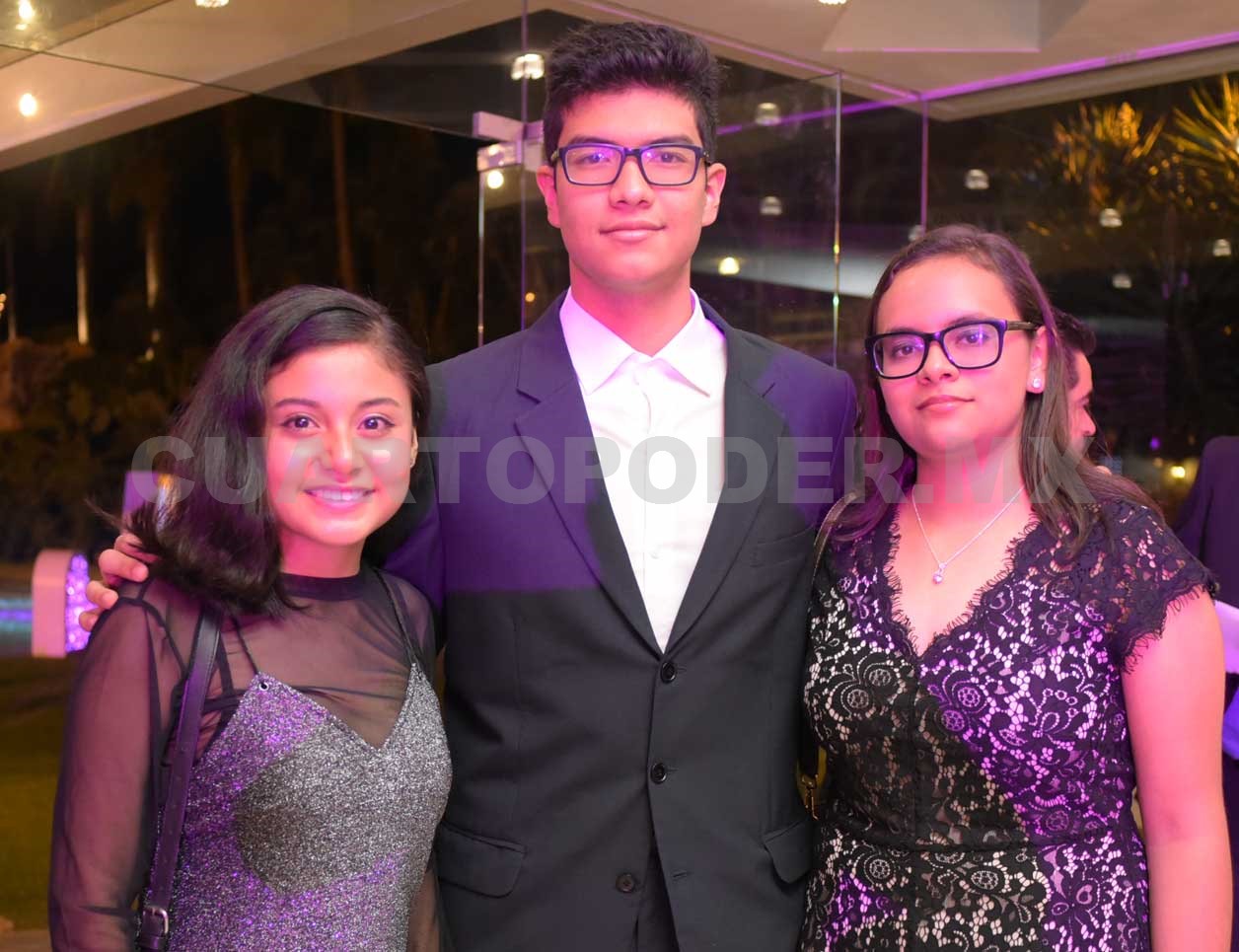 Noche de ensueño para Mara