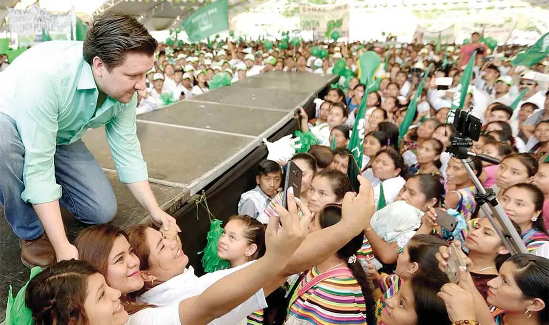 Continuar mejorando servicios de salud, una prioridad: Castellanos
